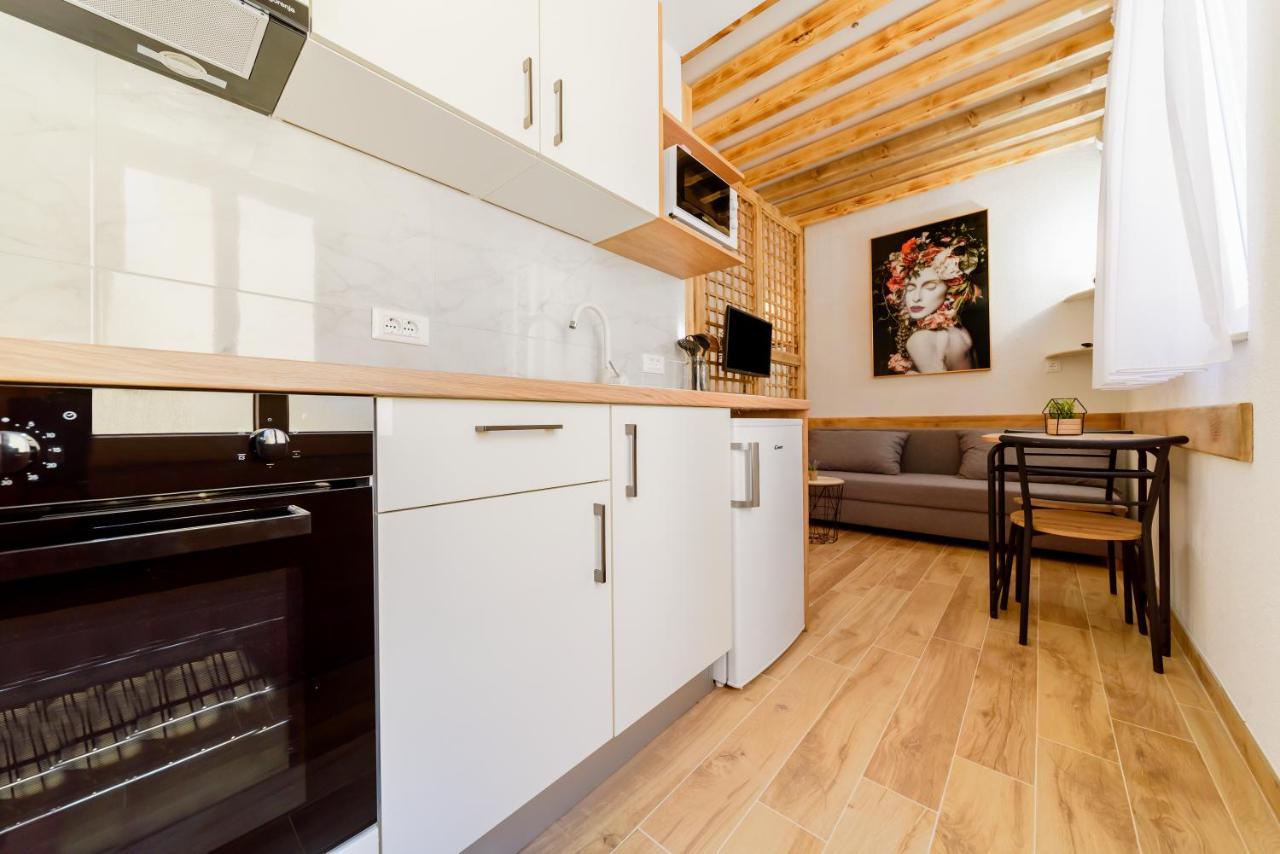 Apartment Cvita Baška Voda Exterior foto